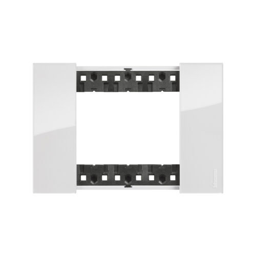 Рамка декоративная Bticino KA4803DW Living Now 3 модуля "Лед"